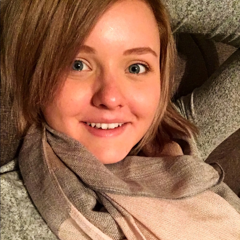 Meet your Posher, Katelyn